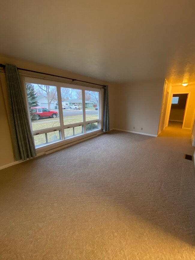 2304 Hewitt Dr in Billings, MT - Building Photo - Building Photo