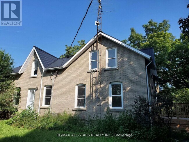 55 Rainbow Ridge Rd in Kawartha Lakes, ON - Building Photo - Building Photo