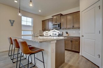 2042 Rosette Ln in Castle Rock, CO - Building Photo - Building Photo