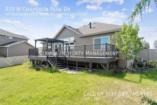 910 W Chaperon Peak Dr in Spokane, WA - Foto de edificio - Building Photo