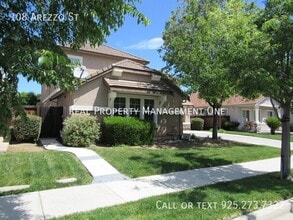 108 Arezzo St in Brentwood, CA - Building Photo - Building Photo