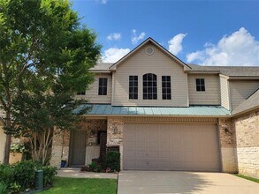 4263 Towne Lake Ct in Irving, TX - Building Photo - Building Photo
