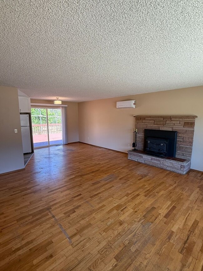 1408 Corna Ave in Port Townsend, WA - Building Photo - Building Photo