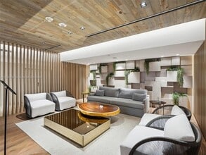 2301 Collins Ave, Unit 523 in Miami Beach, FL - Building Photo - Building Photo