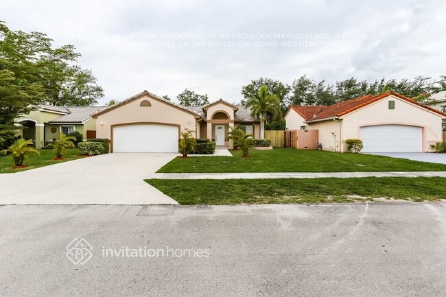 16122 SW 79th Terrace in Miami, FL - Building Photo - Building Photo
