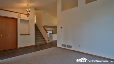 4120 Eau Claire Trail NE in Prior Lake, MN - Building Photo - Building Photo