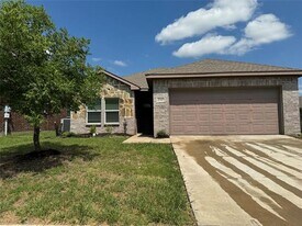 2049 Meadow View Dr in Princeton, TX - Foto de edificio - Building Photo