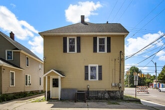 1403 S Burdick St in Kalamazoo, MI - Building Photo - Building Photo