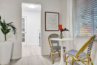 101 Lucerne Ave, Unit SI ID1504084P in Lake Worth Beach, FL - Foto de edificio - Building Photo