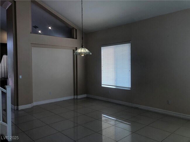 340 Tayman Park Ave in Las Vegas, NV - Building Photo - Building Photo