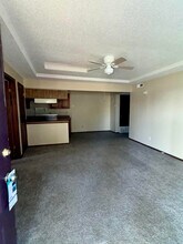 706 NE 11th St in Moore, OK - Foto de edificio - Building Photo