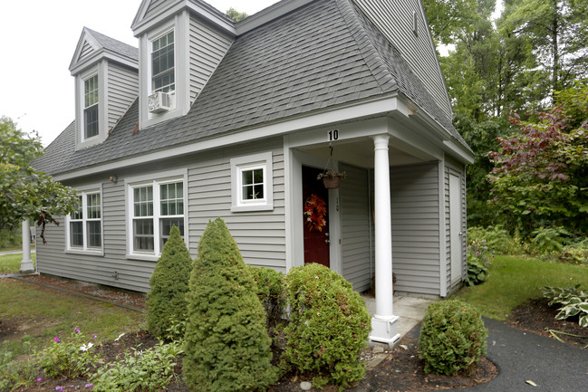 Yarmouth Landing Apartment Homes in Yarmouth, ME - Building Photo - Building Photo