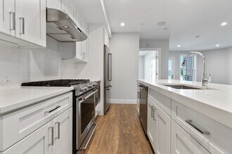135 Hancock St, Unit 19 in Quincy, MA - Building Photo - Building Photo