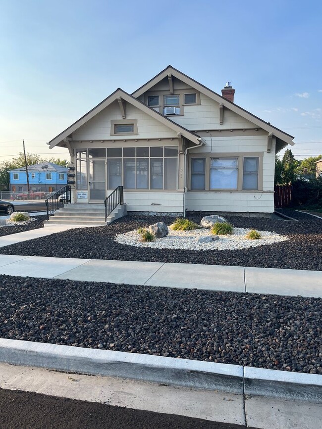 property at 544 Roberts St