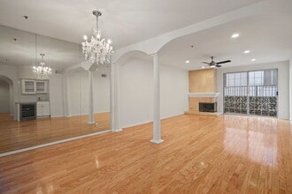 930 N Doheny Dr in West Hollywood, CA - Building Photo - Building Photo