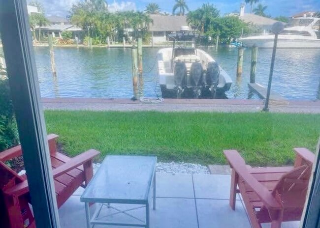 1777 SE 15th St, Unit 121 in Fort Lauderdale, FL - Building Photo - Building Photo