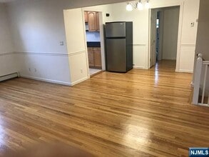 300 E Homestead Ave in Palisades Park, NJ - Building Photo - Building Photo