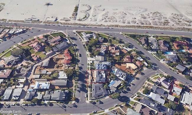 1108 F Ave in Coronado, CA - Foto de edificio - Building Photo