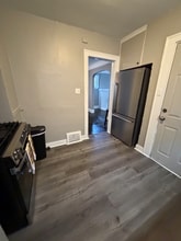 8327 Northlawn St in Detroit, MI - Building Photo - Building Photo