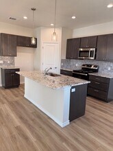 510 War Admiral Dr in Jarrell, TX - Building Photo - Building Photo