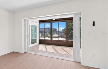 4448 Marine Pkwy in New Port Richey, FL - Building Photo - Building Photo