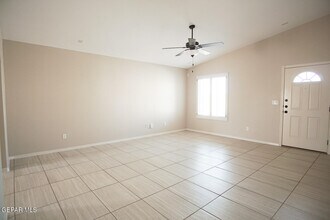 7120 Copper Town Dr in El Paso, TX - Building Photo - Building Photo