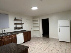 5017 Oak Dr in Marrero, LA - Building Photo - Building Photo