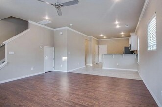 1584 N Leverett Ave-Unit -1584 N. Leverett Avenue in Fayetteville, AR - Building Photo - Building Photo