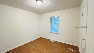 7062 Felton Ln in Mableton, GA - Building Photo - Building Photo