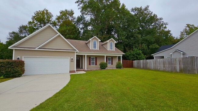 300 Bouy Ct in Swansboro, NC - Building Photo - Building Photo