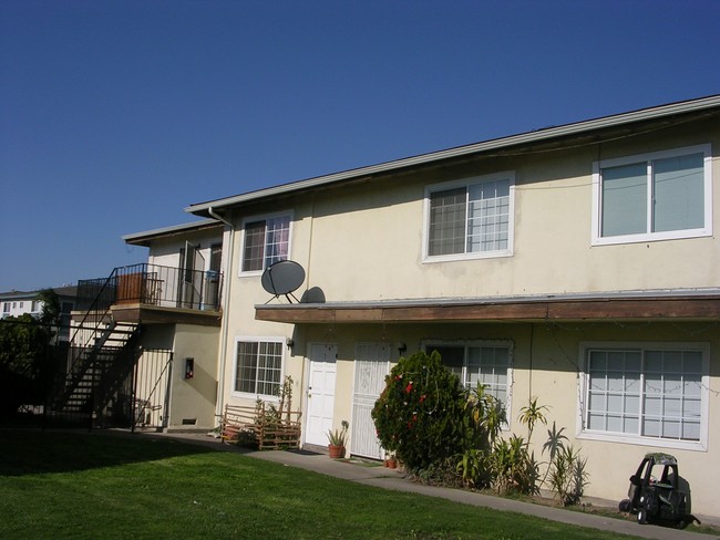 17262 Ash St in Huntington Beach, CA - Building Photo - Building Photo