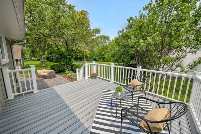 493 Sunset Dr in Batavia, IL - Building Photo - Building Photo