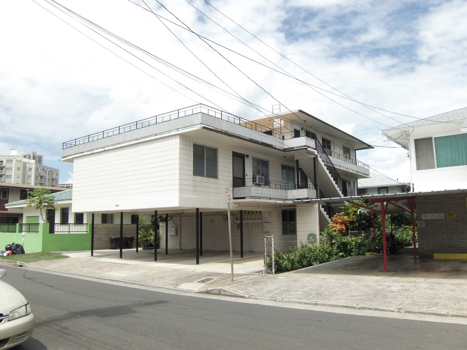 1728 Nanea St in Honolulu, HI - Foto de edificio