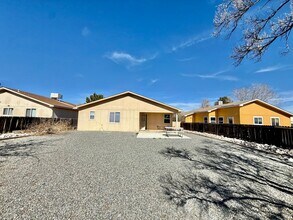 520 Medina Meadows Dr in Rio Rancho, NM - Building Photo - Building Photo