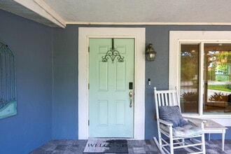 3140 Bay Shore Rd in Sarasota, FL - Building Photo - Building Photo