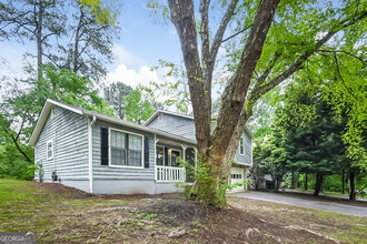 5566 Rails Way in Norcross, GA - Building Photo - Building Photo