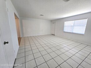 97 Lucas Rd in Merritt Island, FL - Foto de edificio - Building Photo