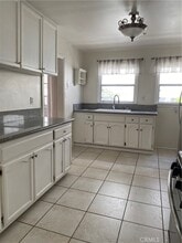 1210 S Citrus Ave in Los Angeles, CA - Building Photo - Building Photo