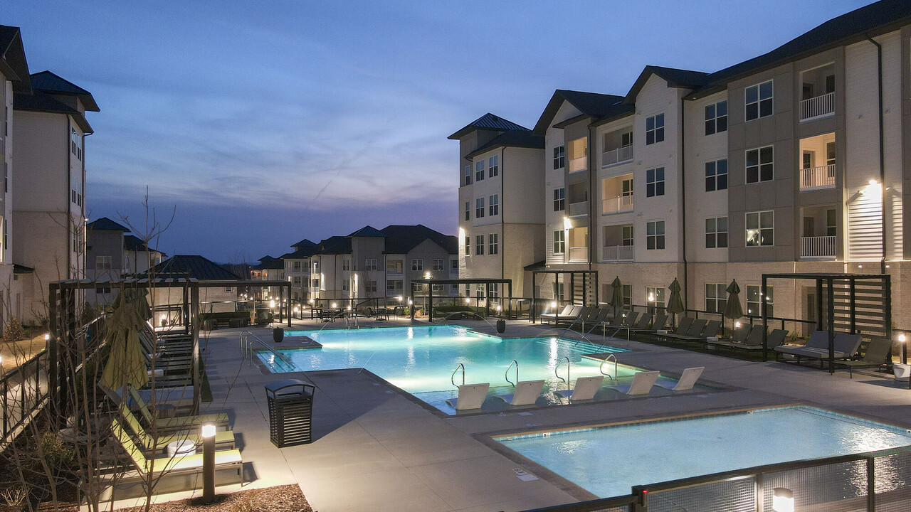 The Ravelle at Ridgeview in Antioch, TN - Foto de edificio