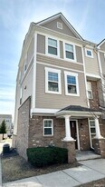 1071 N Sherman Dr in Royal Oak, MI - Building Photo