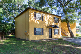 3826 Lakeshore Dr in Tampa, FL - Building Photo - Building Photo