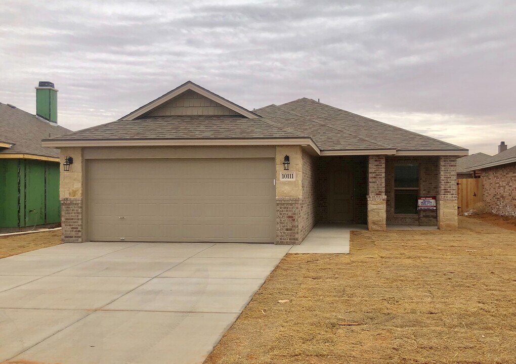 10111 Virginia Ave in Lubbock, TX - Building Photo