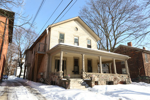 110 N Ingalls St in Ann Arbor, MI - Foto de edificio - Building Photo