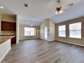 4004 Heavenly Way in Forney, TX - Foto de edificio - Building Photo