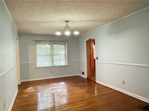 222 Pineview Dr in Lawrenceville, GA - Building Photo - Building Photo