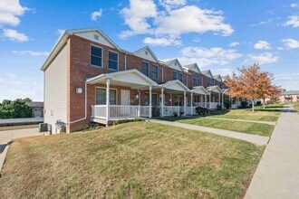 Westgate Residence Townhomes in Dubuque, IA - Building Photo - Building Photo