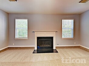 4196 Defoors Farm Dr in Powder Springs, GA - Foto de edificio - Building Photo