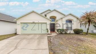 663 Eagle Pointe S in Kissimmee, FL - Building Photo