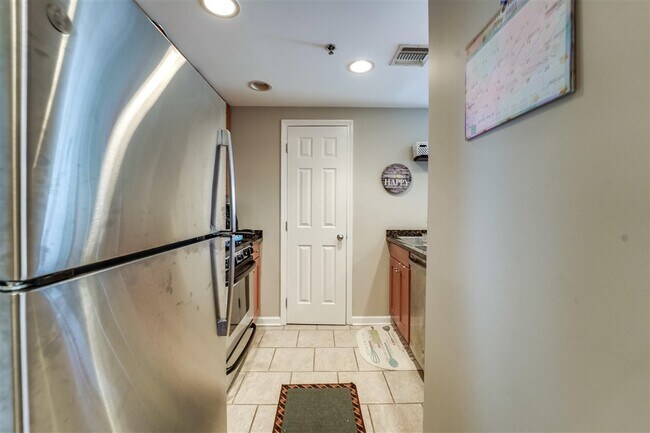 920 JEFFERSON St-Unit -401 in Hoboken, NJ - Foto de edificio - Building Photo