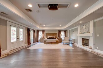 12445 Memorial Dr in Houston, TX - Building Photo - Building Photo